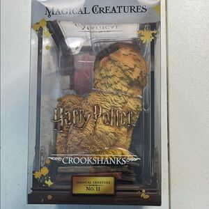 Crookshanks Figure
